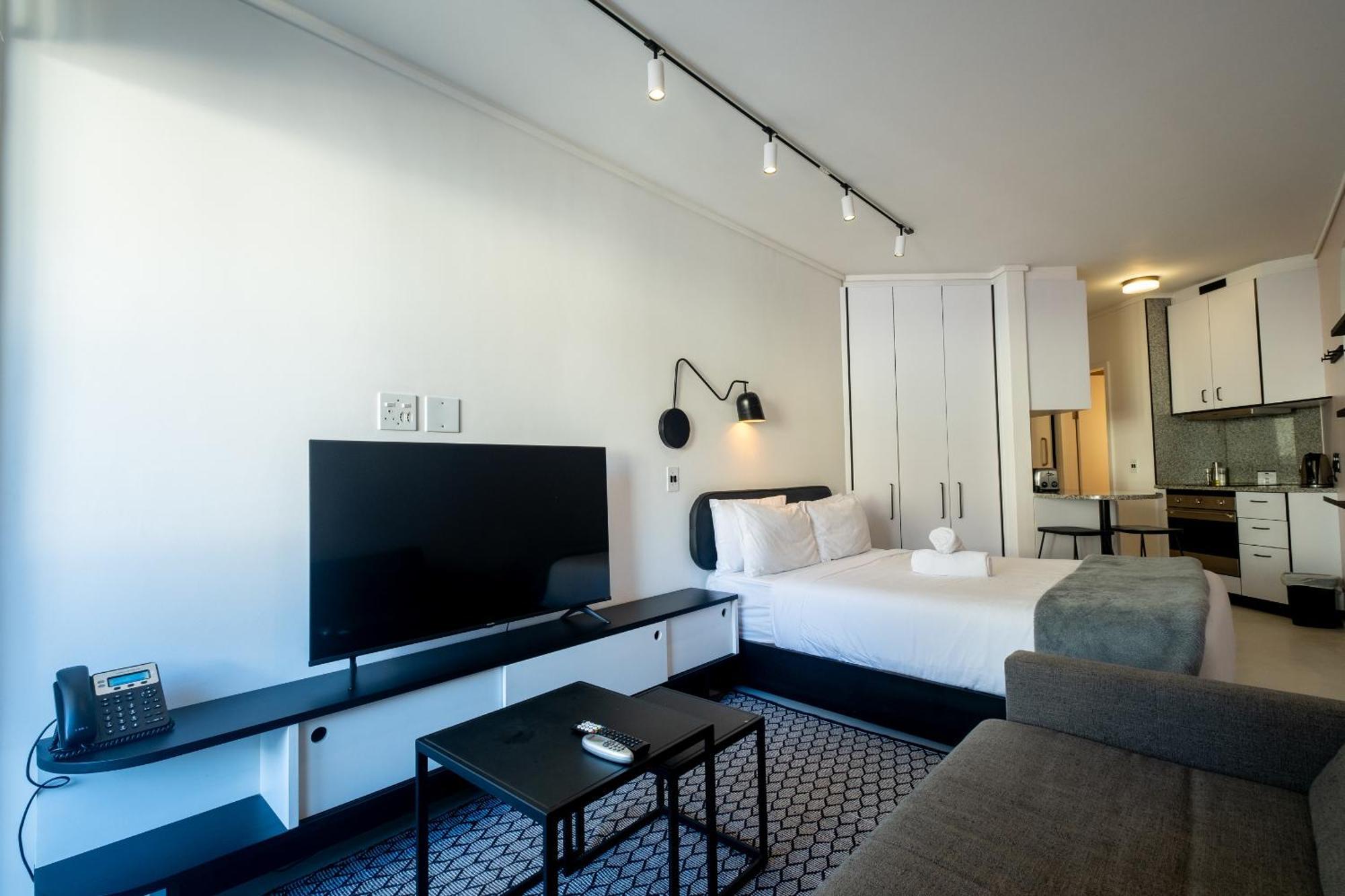 Flamingo 104: Modern Unit With Balcony Appartement *