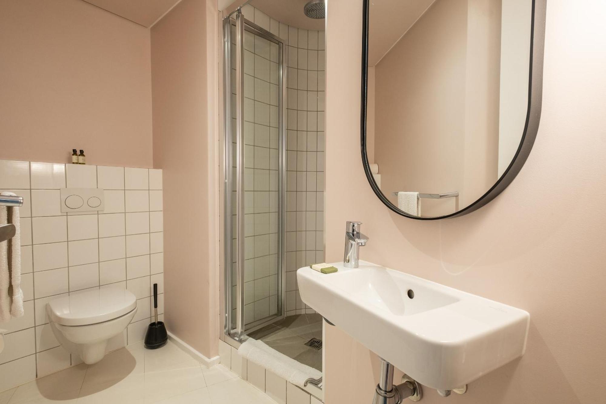 Appartement Flamingo 104: Modern Unit With Balcony Le Cap
